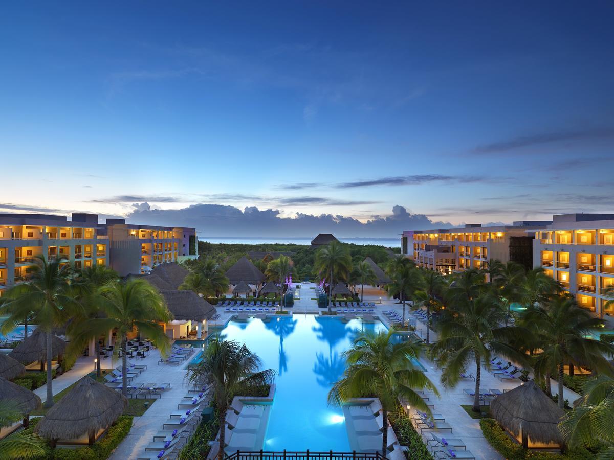 Royal Service At Paradisus La Perla (Adults Only) 普拉亚卡门 外观 照片