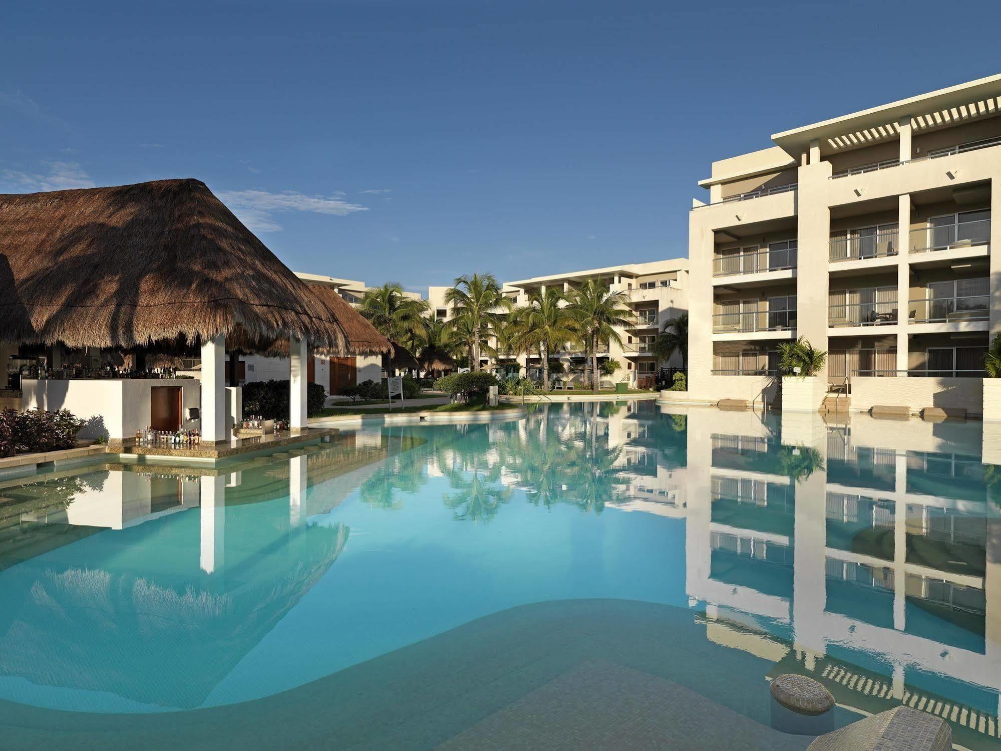 Royal Service At Paradisus La Perla (Adults Only) 普拉亚卡门 外观 照片
